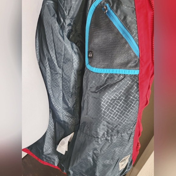 EUC Men's Columbia Omni Tech Red Gray Removable Hood Jacket, Size Large - Picture 12 of 15